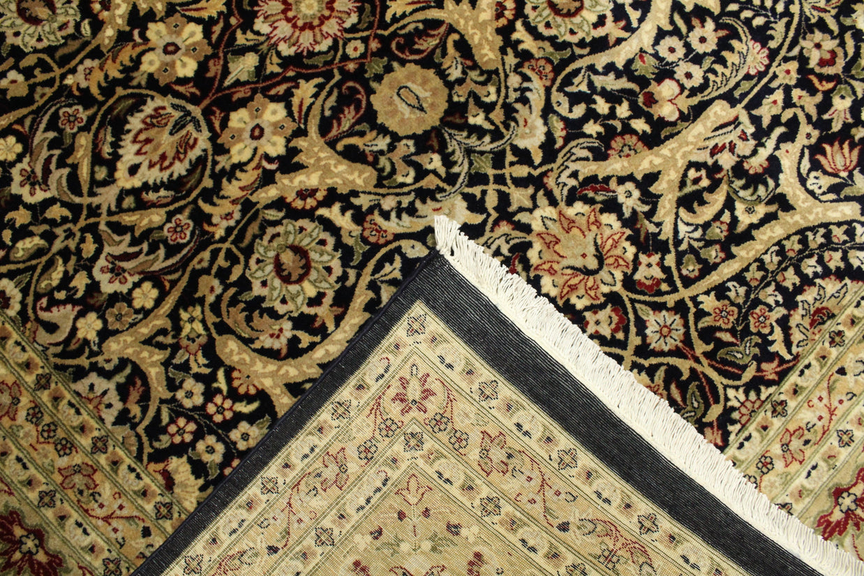 Kashmiri Rug - 358 cm x 268 cm