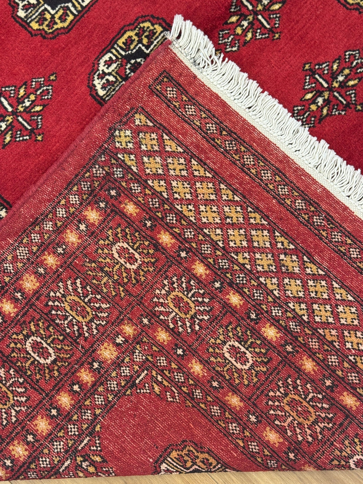 Bokhara Rug - 266 cm x 184 cm