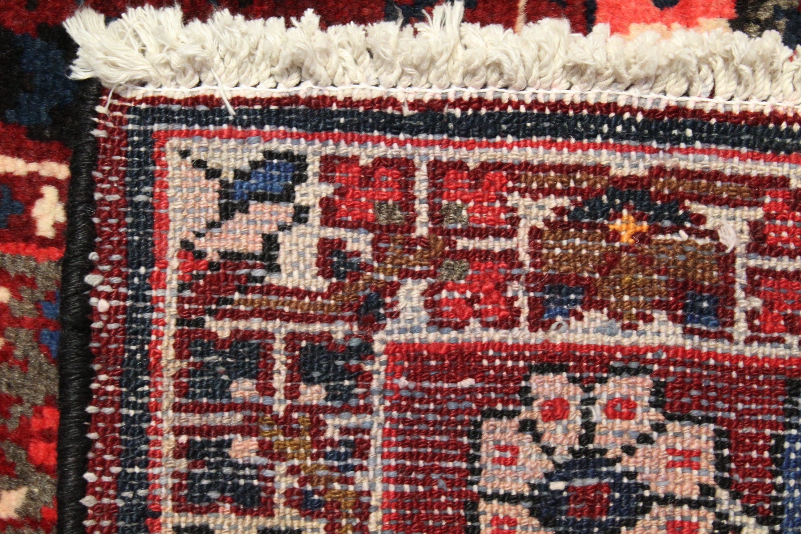 Bakhtiari Rug - 390 cm x 310 cm