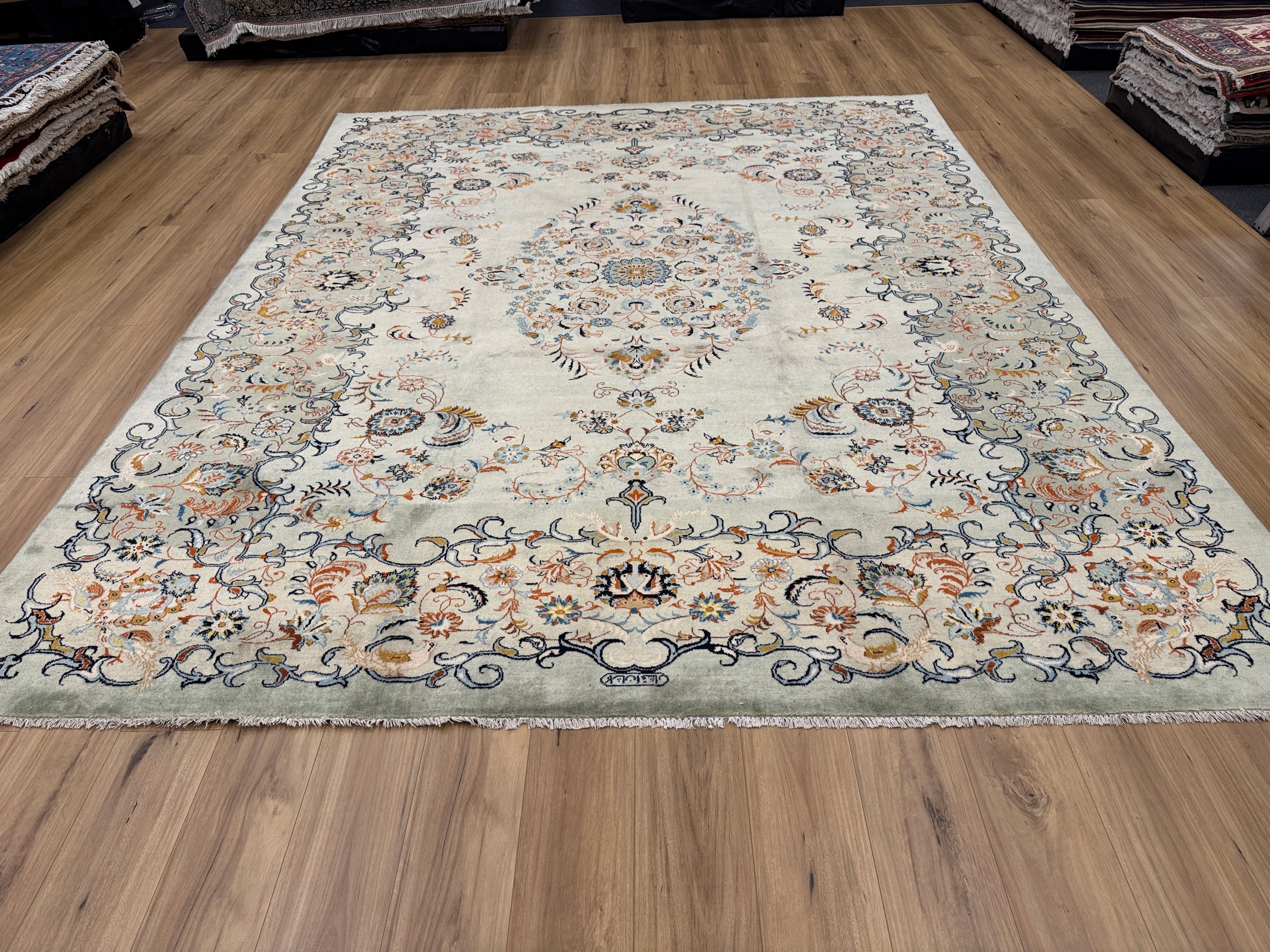 Kashan Rug - 355 cm x 280 cm