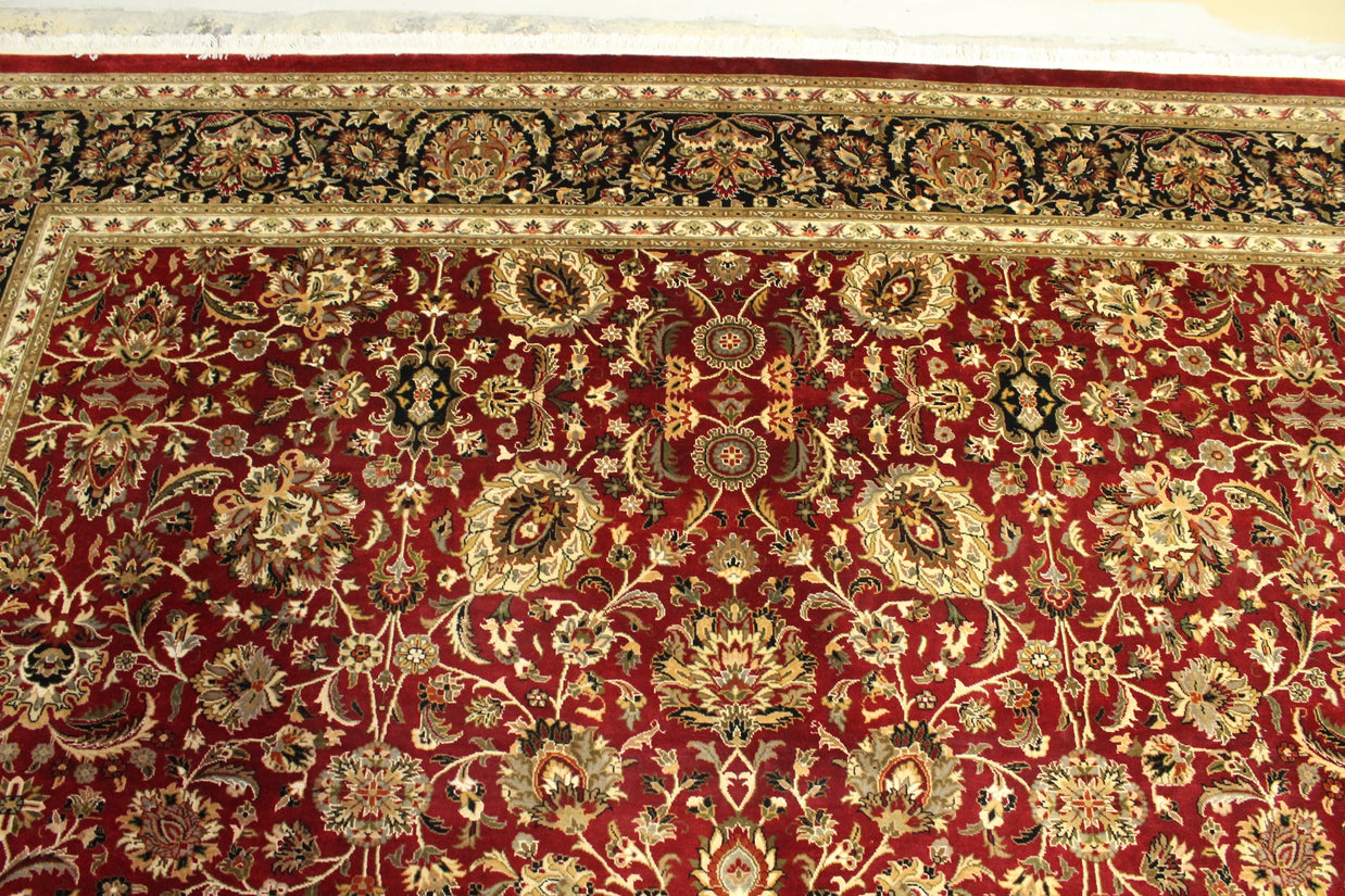 Kashmiri Rug - 352 cm x 278 cm