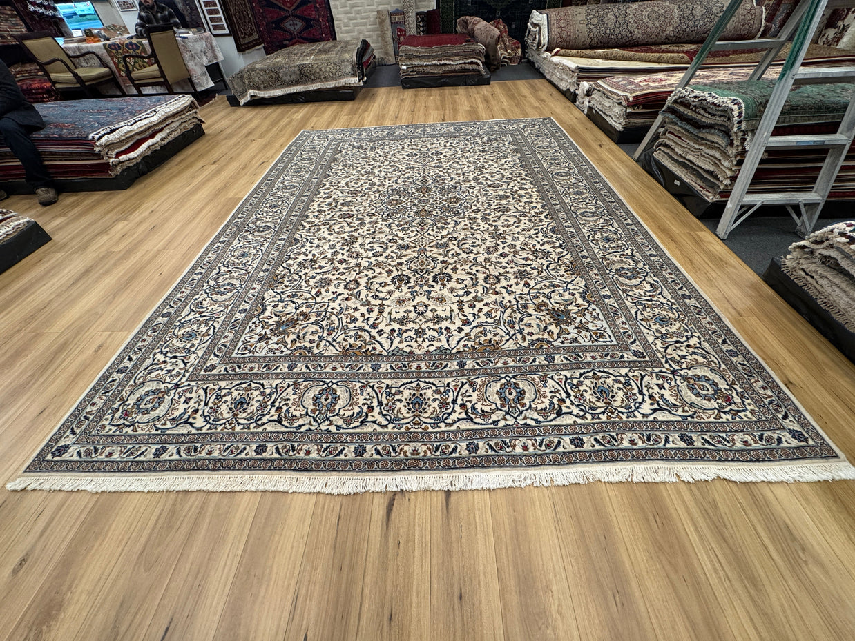 Kashan Rug - 405 cm x 300 cm