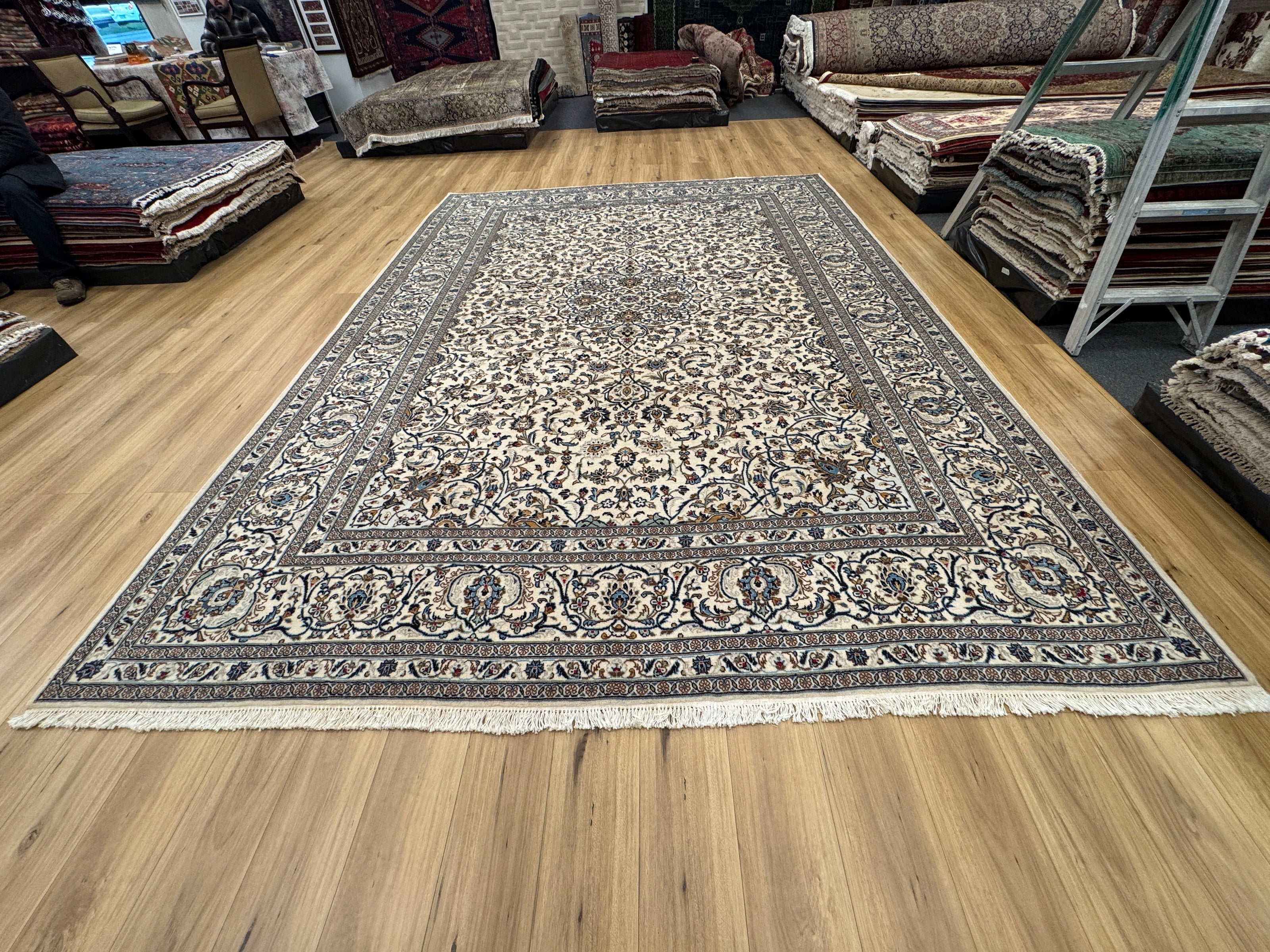 Kashan Rug - 405 cm x 300 cm