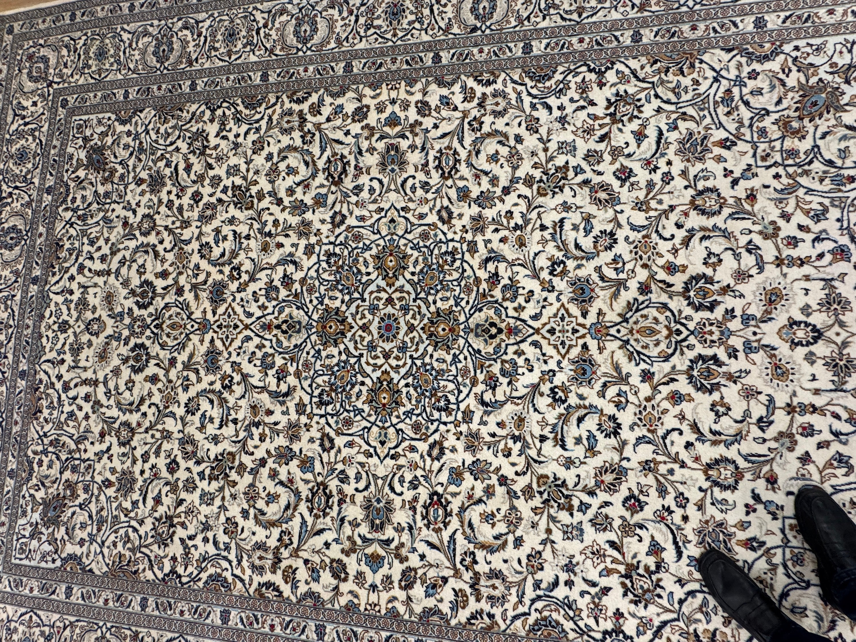 Kashan Rug - 405 cm x 300 cm