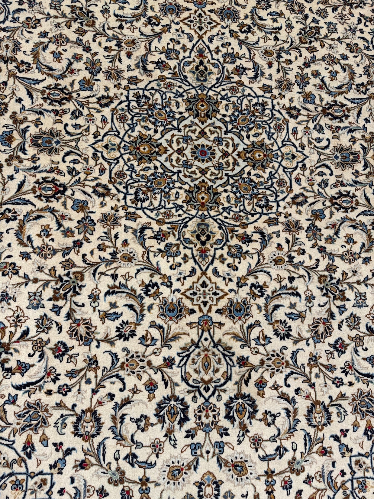 Kashan Rug - 405 cm x 300 cm