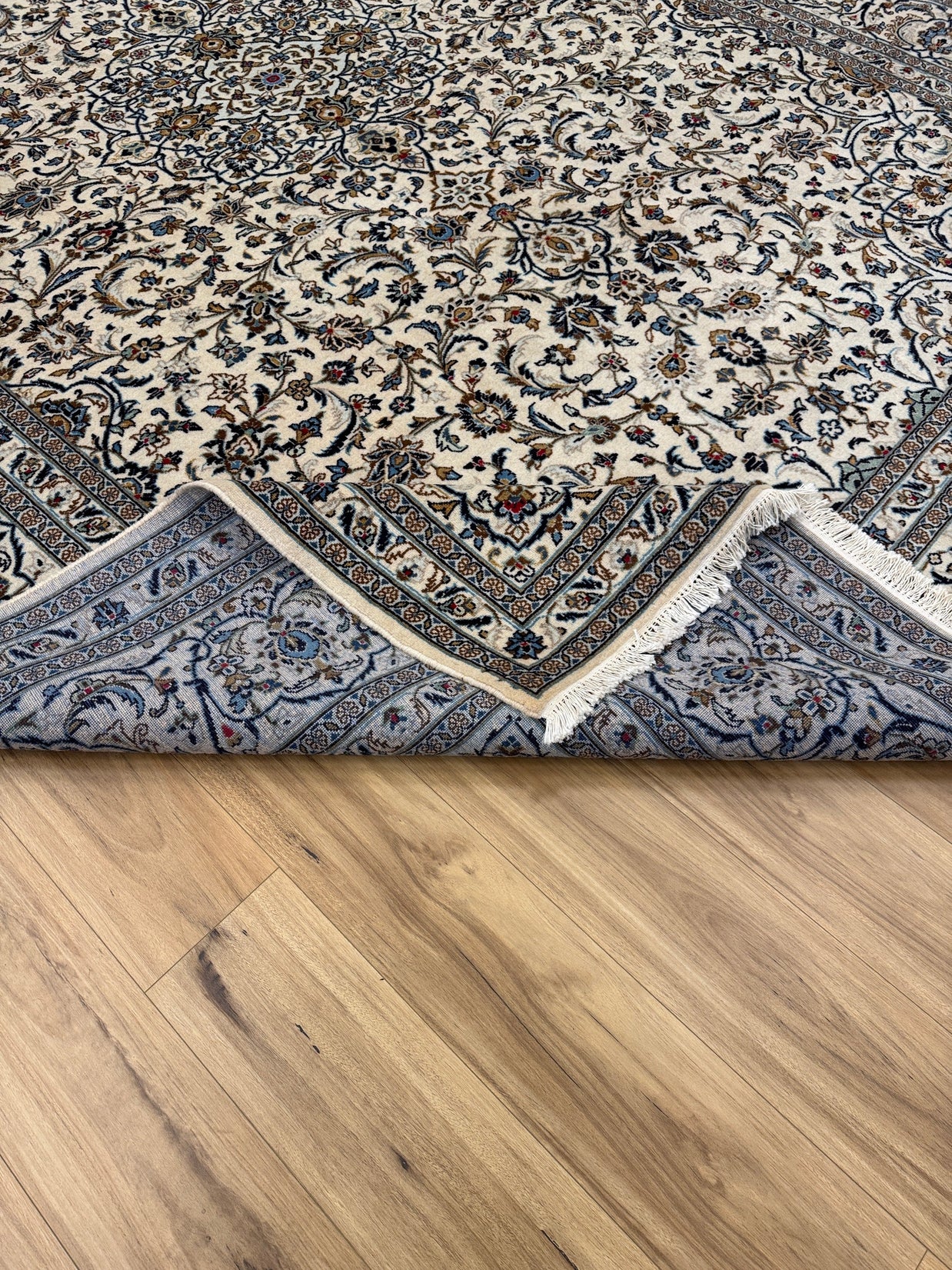 Kashan Rug - 405 cm x 300 cm