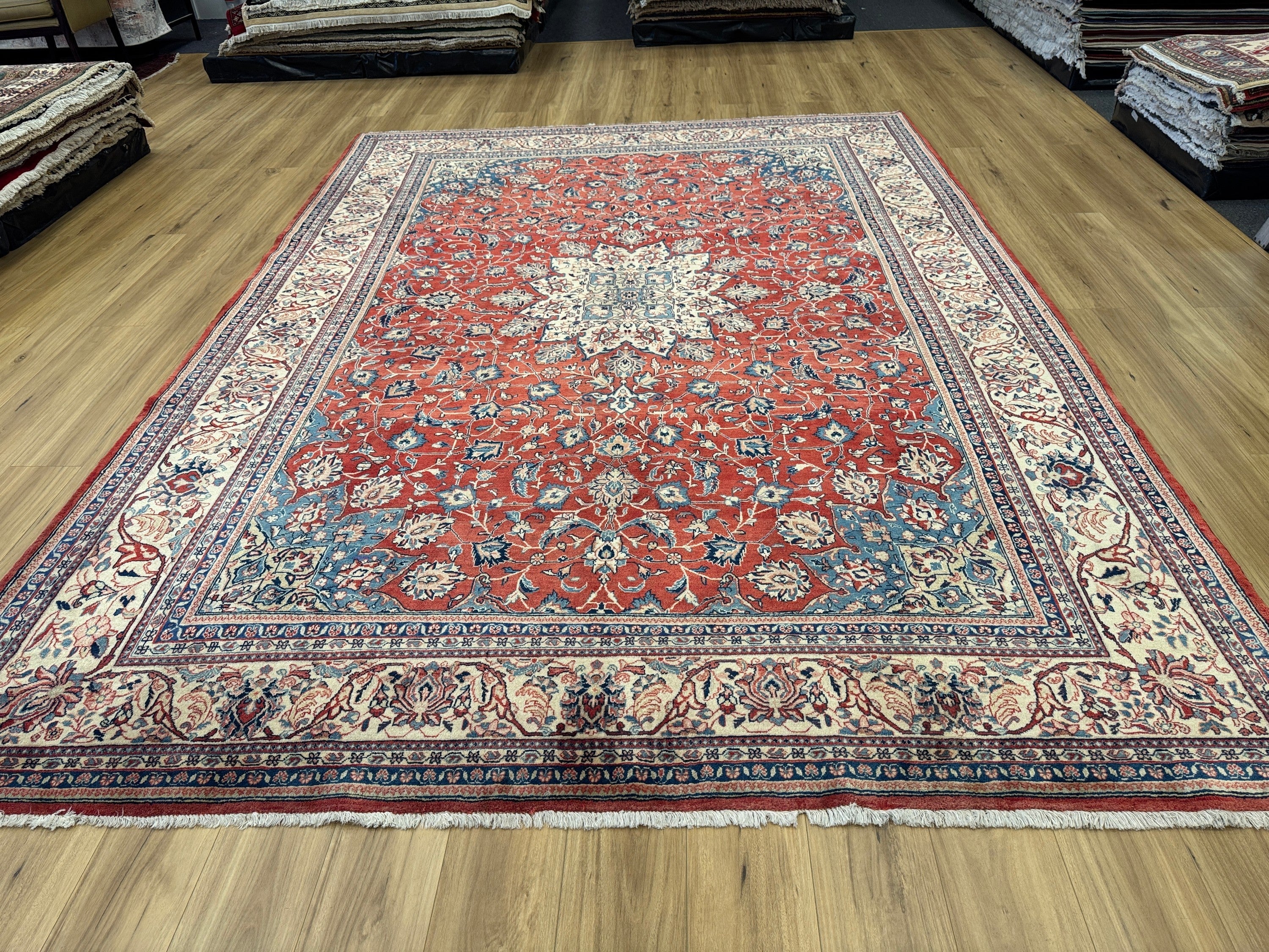 Isfahan Rug - 374 cm x 270 cm