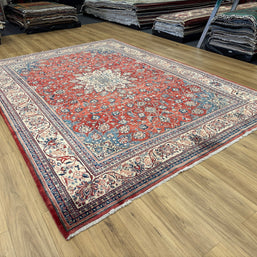 Isfahan Rug - 374 cm x 270 cm