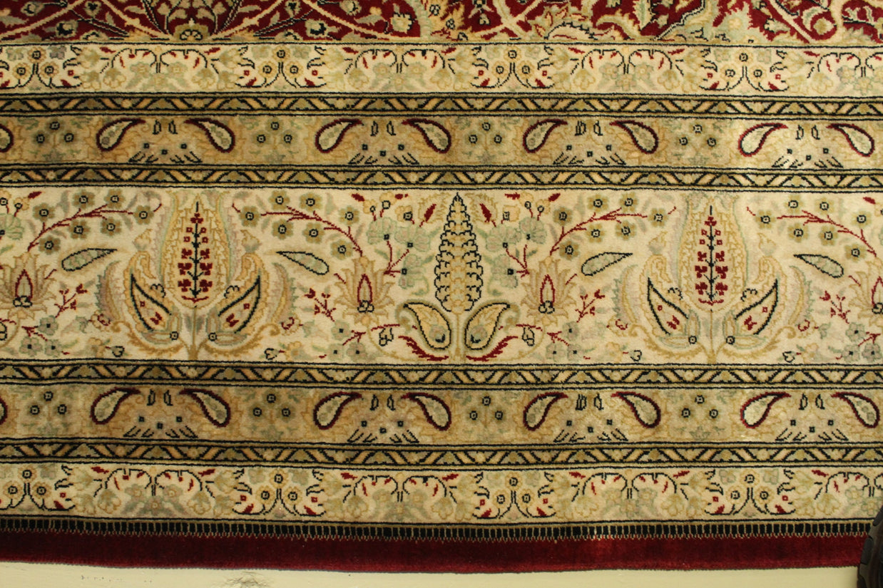 Kashmiri Rug - 428 cm x 307 cm