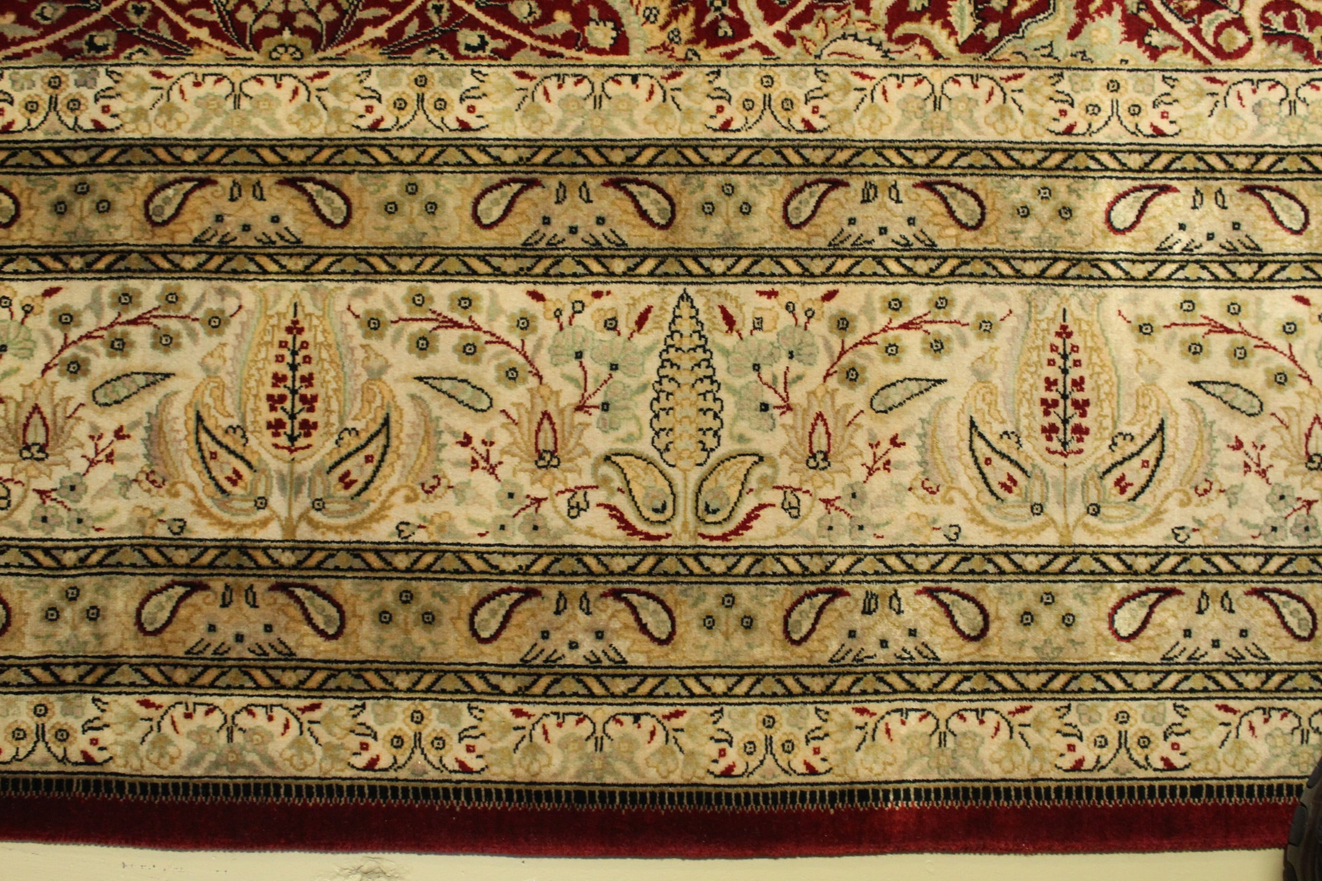 Kashmiri Rug - 428 cm x 307 cm