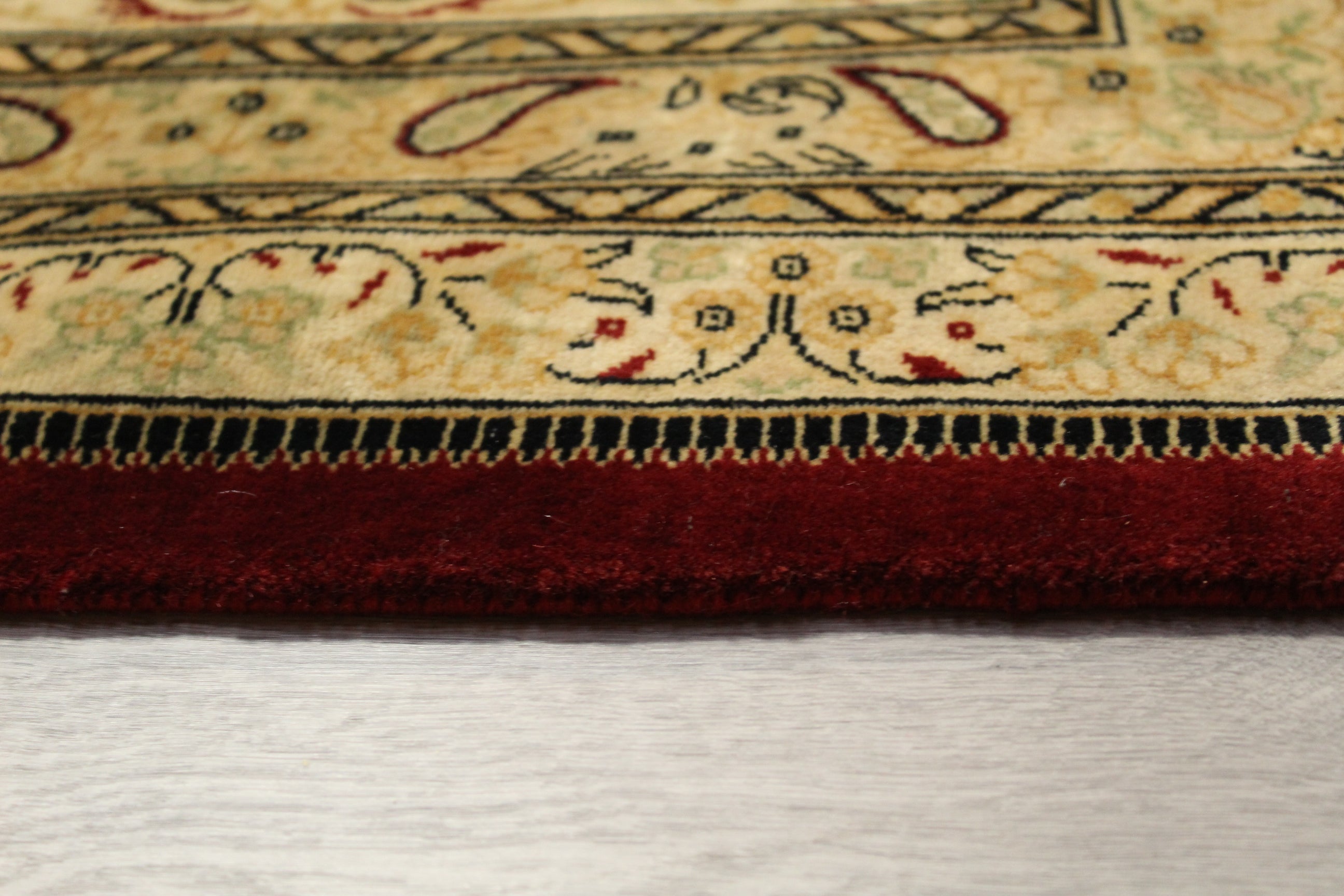 Kashmiri Rug - 428 cm x 307 cm