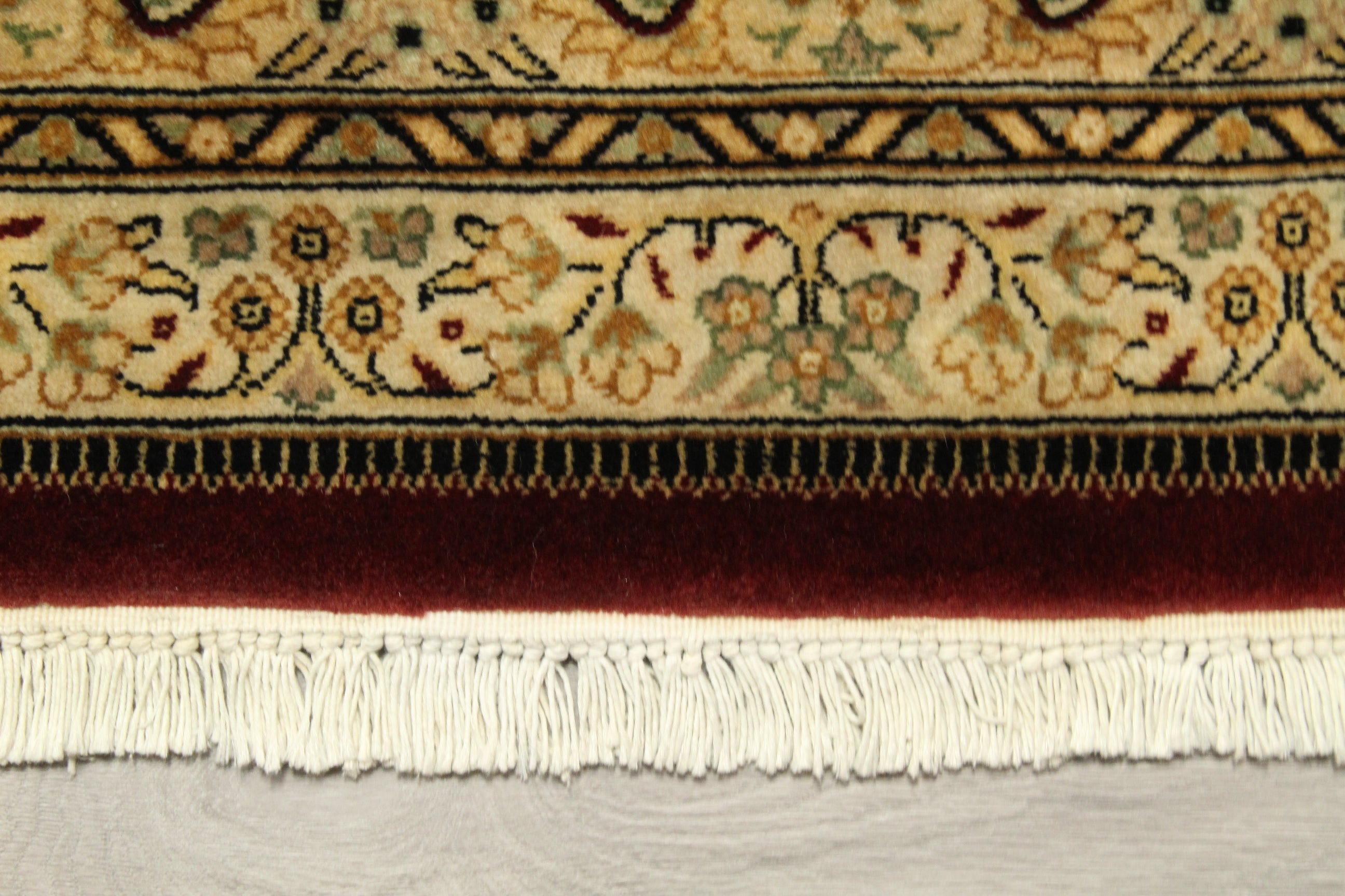 Kashmiri Rug - 428 cm x 307 cm