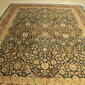 Kashmiri Rug - 370 cm x 278 cm