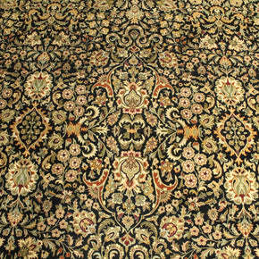 Kashmiri Rug - 370 cm x 278 cm