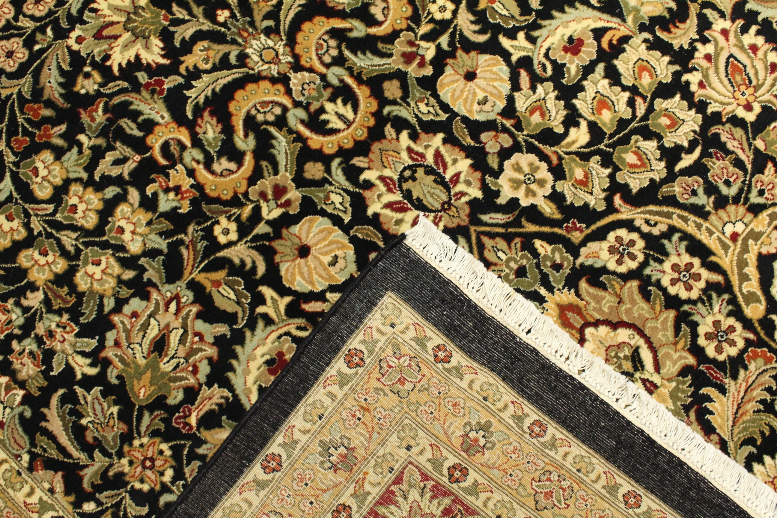 Kashmiri Rug - 370 cm x 278 cm