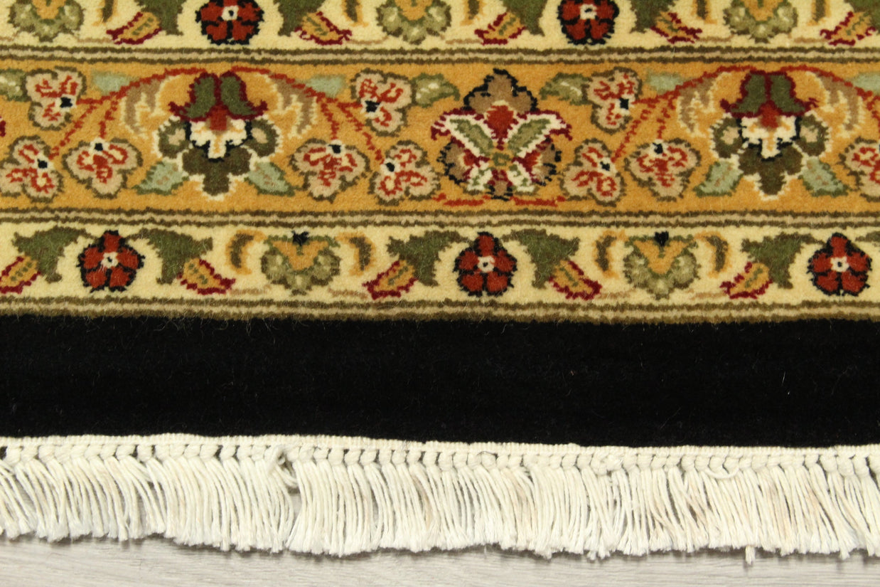 Kashmiri Rug - 370 cm x 278 cm