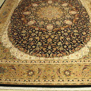 Kashmiri Rug - 379 cm x 272 cm