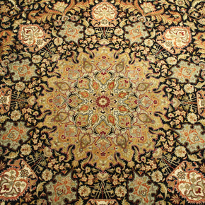Kashmiri Rug - 379 cm x 272 cm