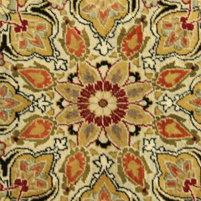 Kashmiri Rug - 379 cm x 272 cm