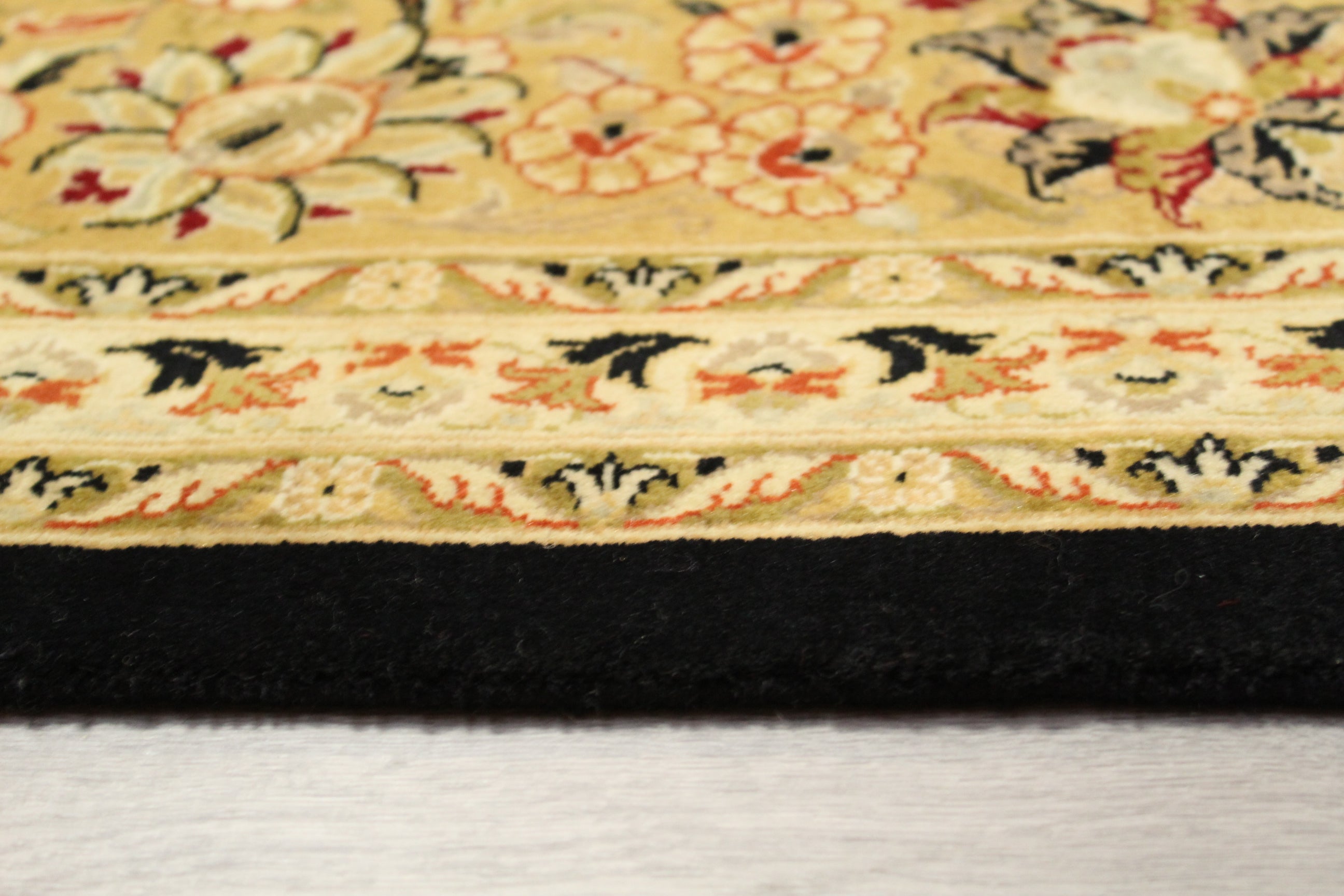 Kashmiri Rug - 379 cm x 272 cm
