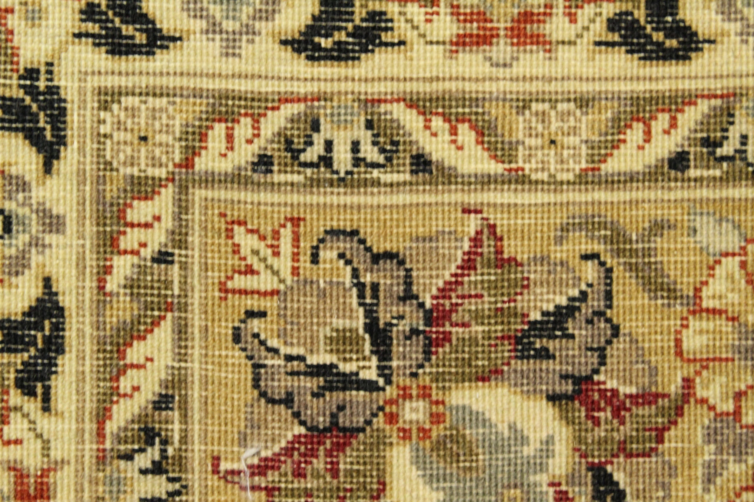 Kashmiri Rug - 379 cm x 272 cm