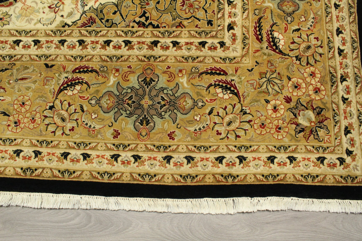 Kashmiri Rug - 379 cm x 272 cm