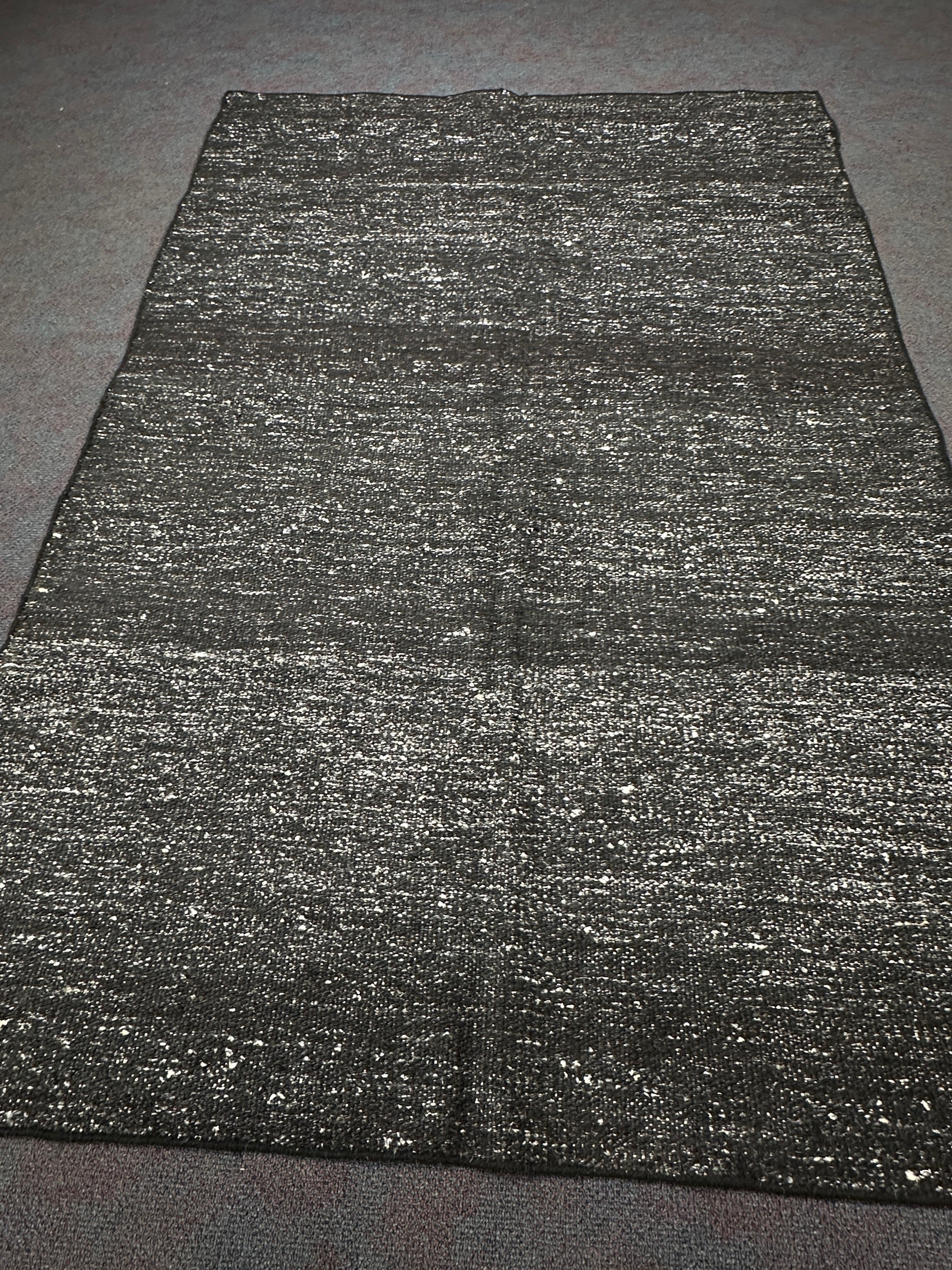 Indian Kilim Rug - 230 cm x 160 cm