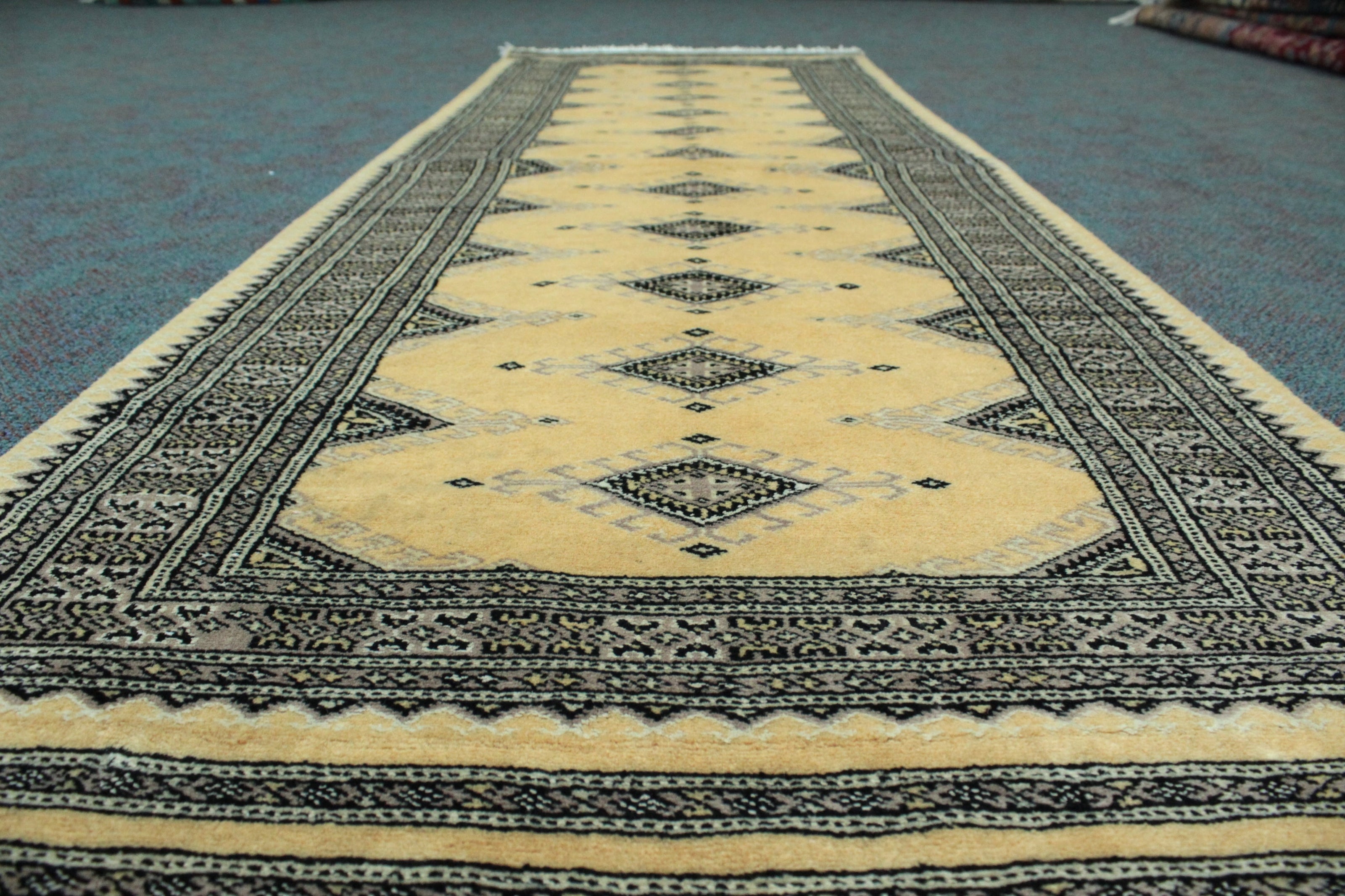 Jaldar Rug  - 233 cm x 81 cm