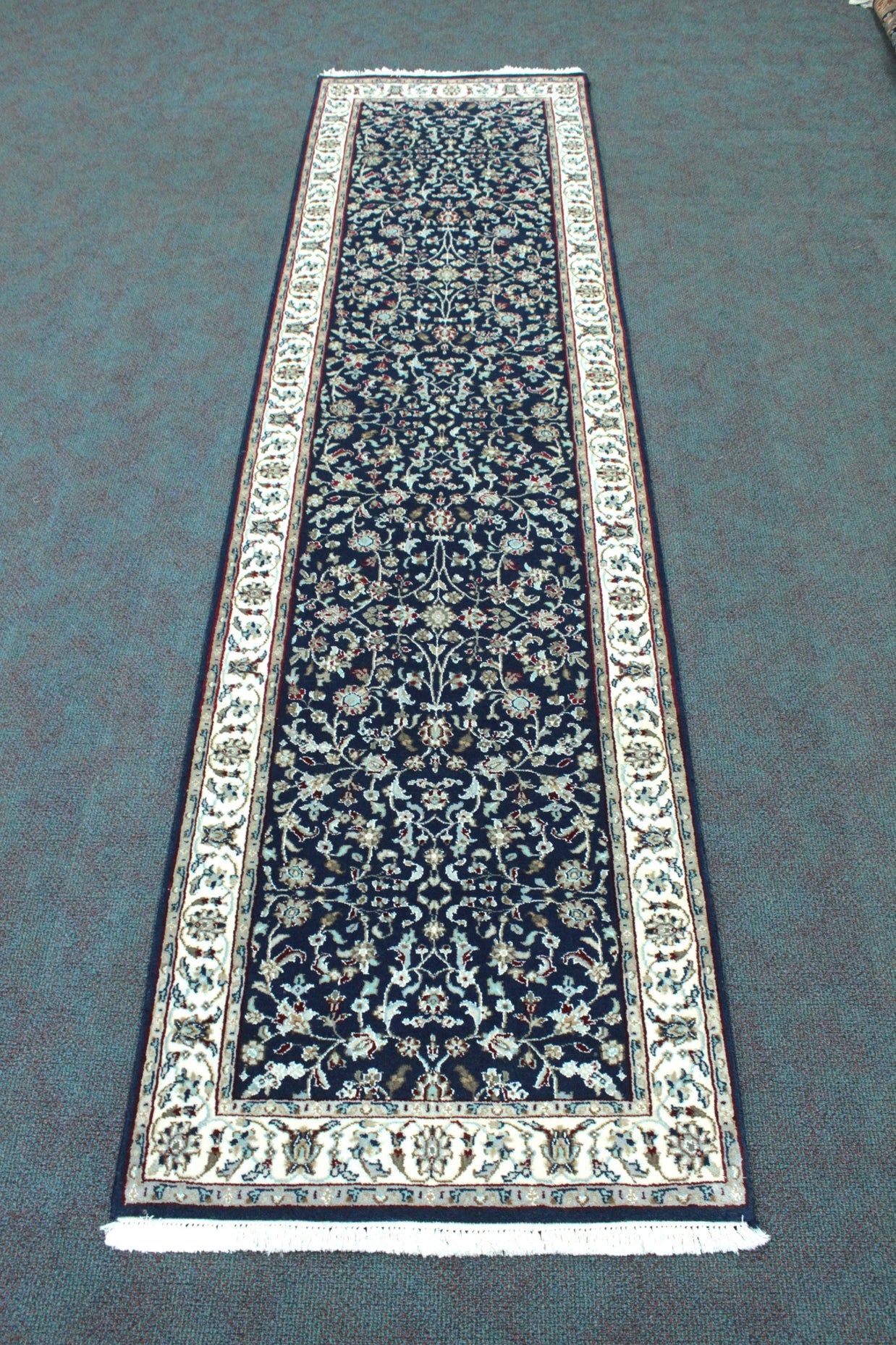 Nain Rug  - 309 cm x 80 cm