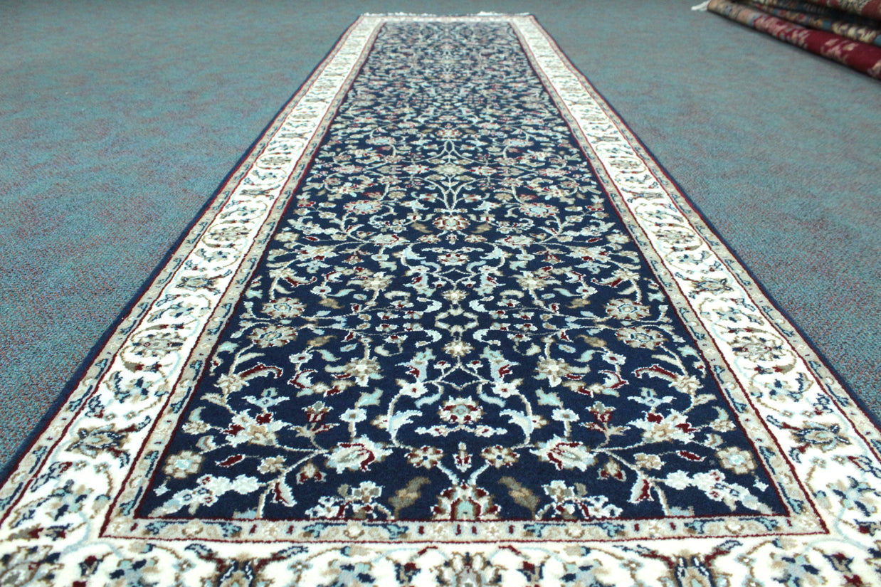 Nain Rug  - 309 cm x 80 cm