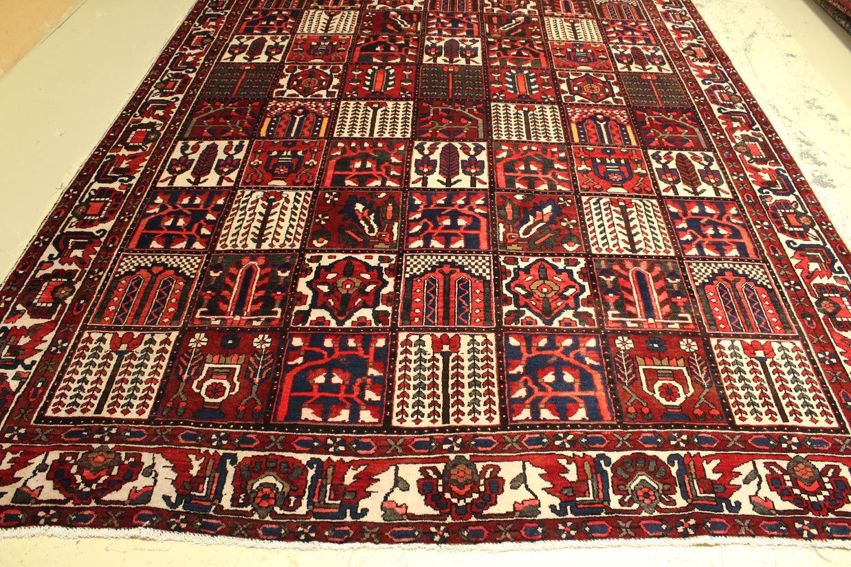 Bakhtiari Rug - 360 cm x 262 cm