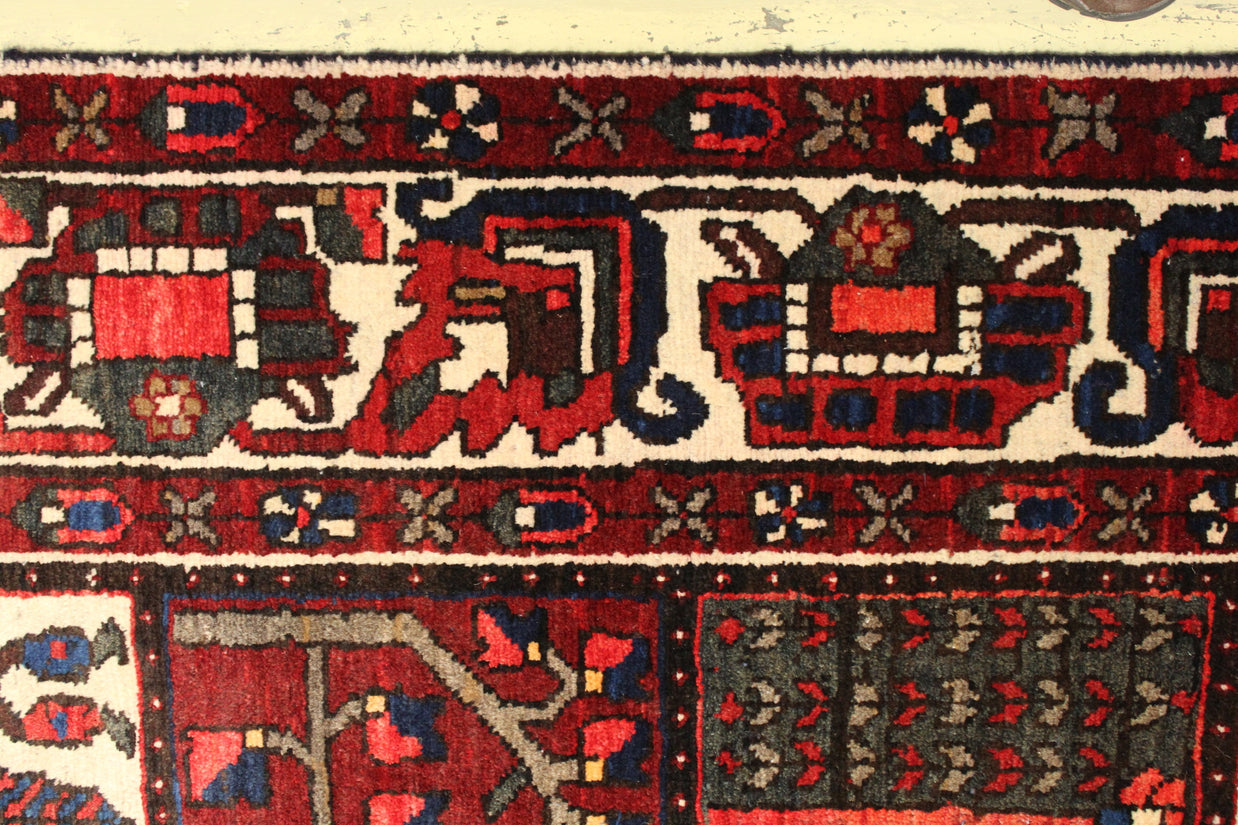 Bakhtiari Rug - 360 cm x 262 cm