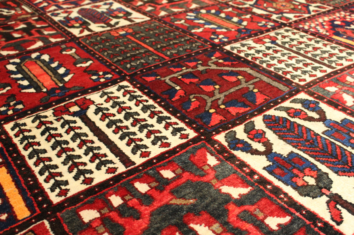 Bakhtiari Rug - 360 cm x 262 cm