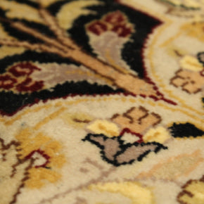 Kashmiri Rug - 370 cm x 276 cm