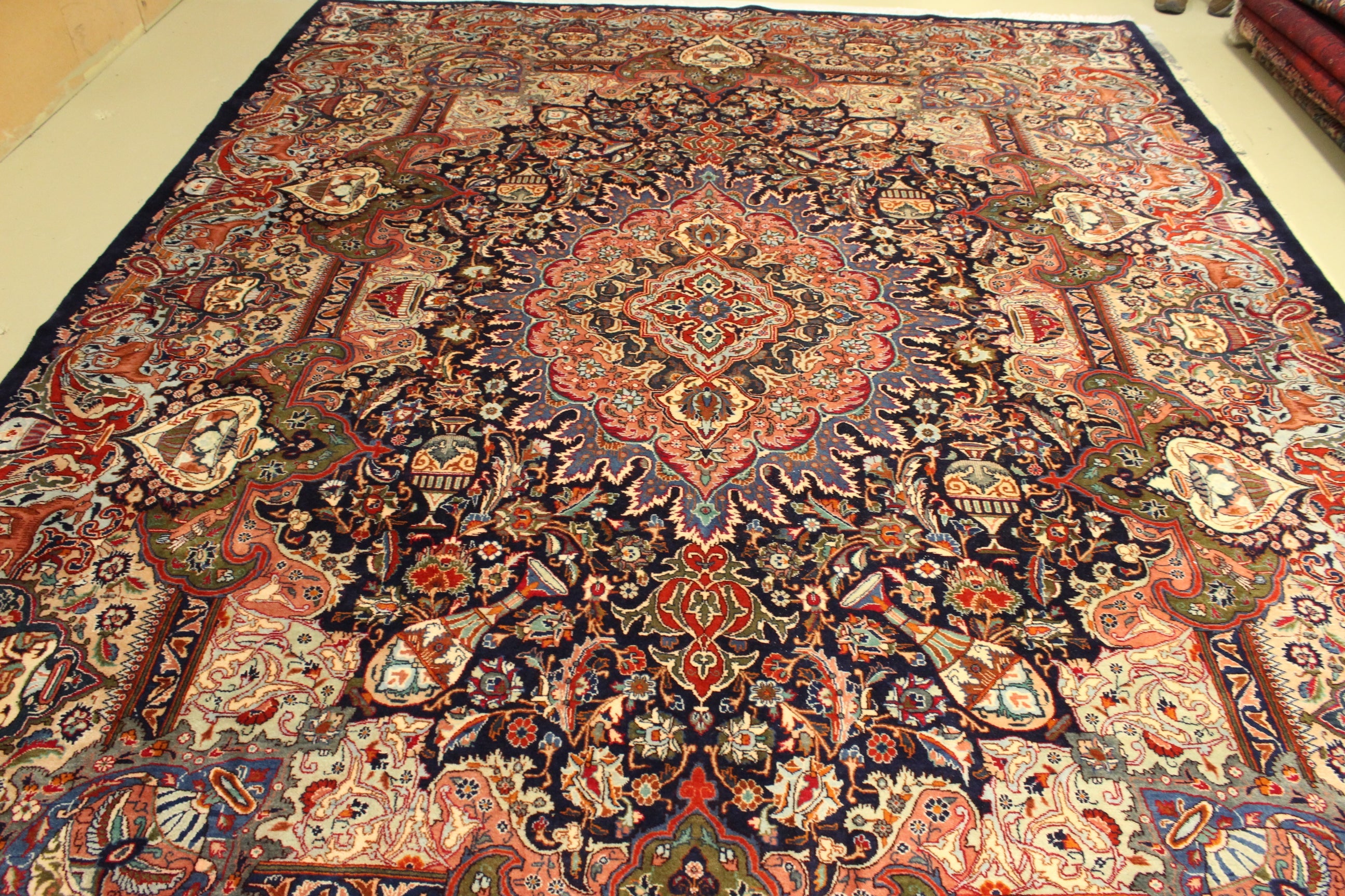Mashad Rug - 402 cm x 305 cm