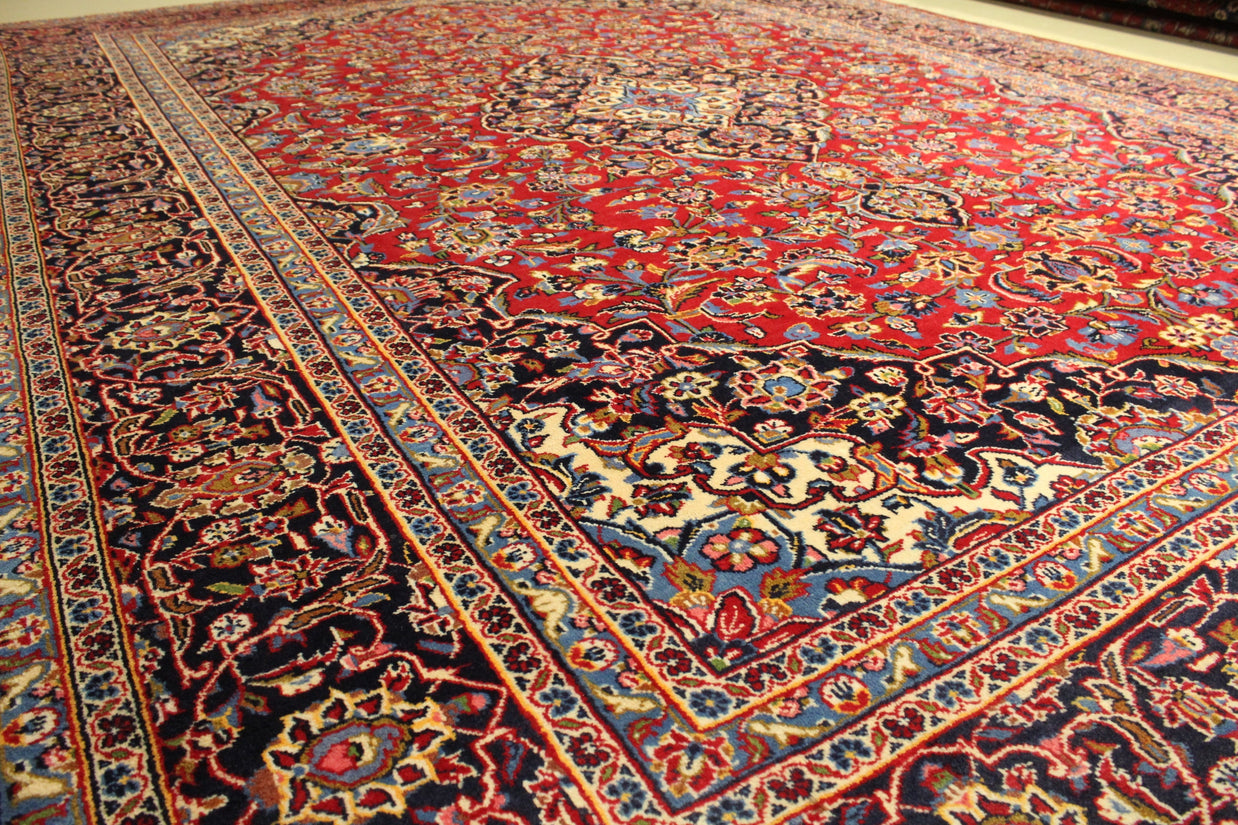 Kashan Rug - 392 cm x 292 cm