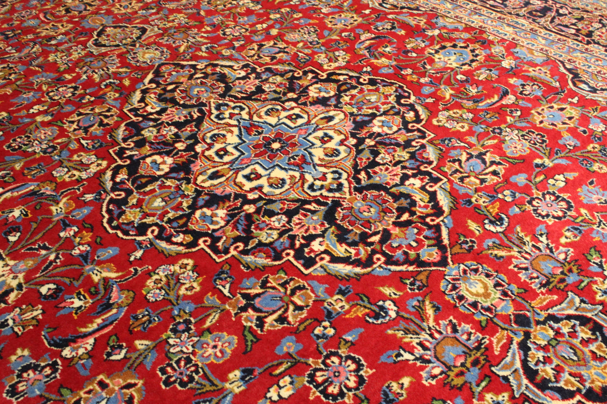 Kashan Rug - 392 cm x 292 cm
