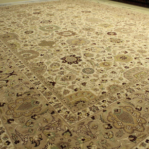 Kashmiri Rug - 366 cm x 275 cm