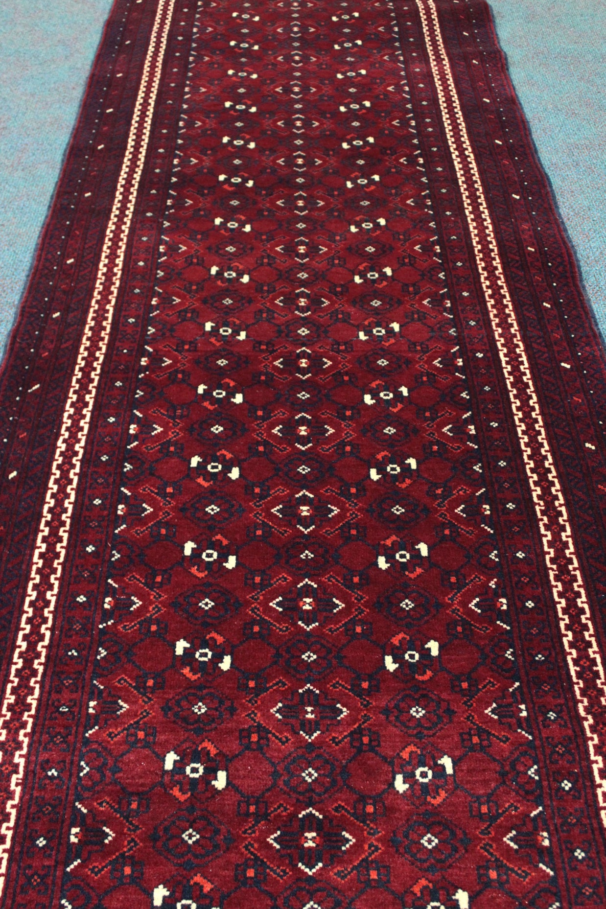 Roshnai Rug  - 286 cm x 88 cm