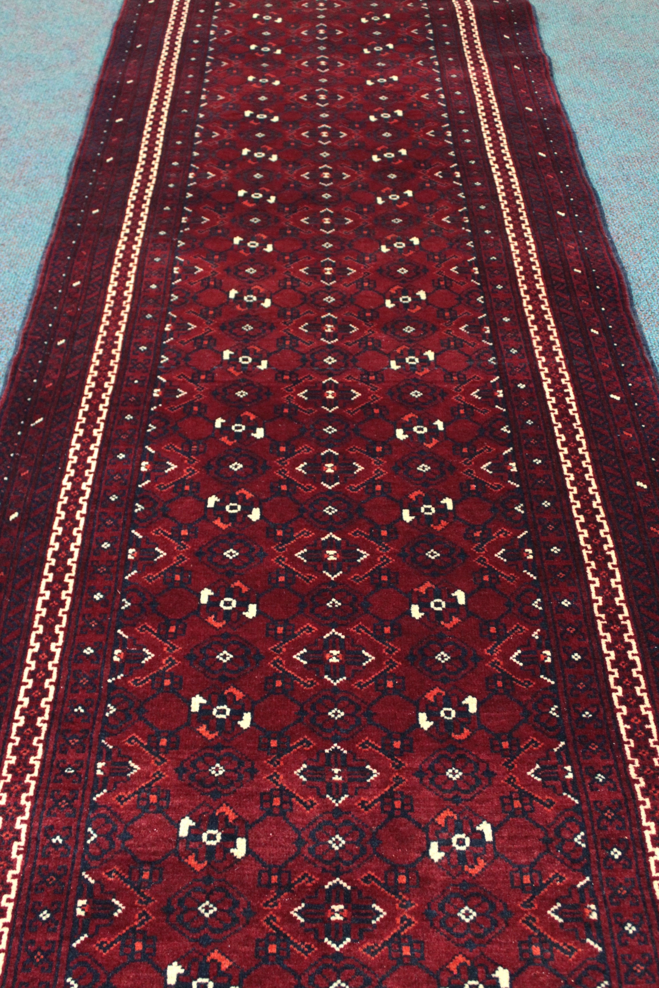 Roshnai Rug  - 286 cm x 88 cm