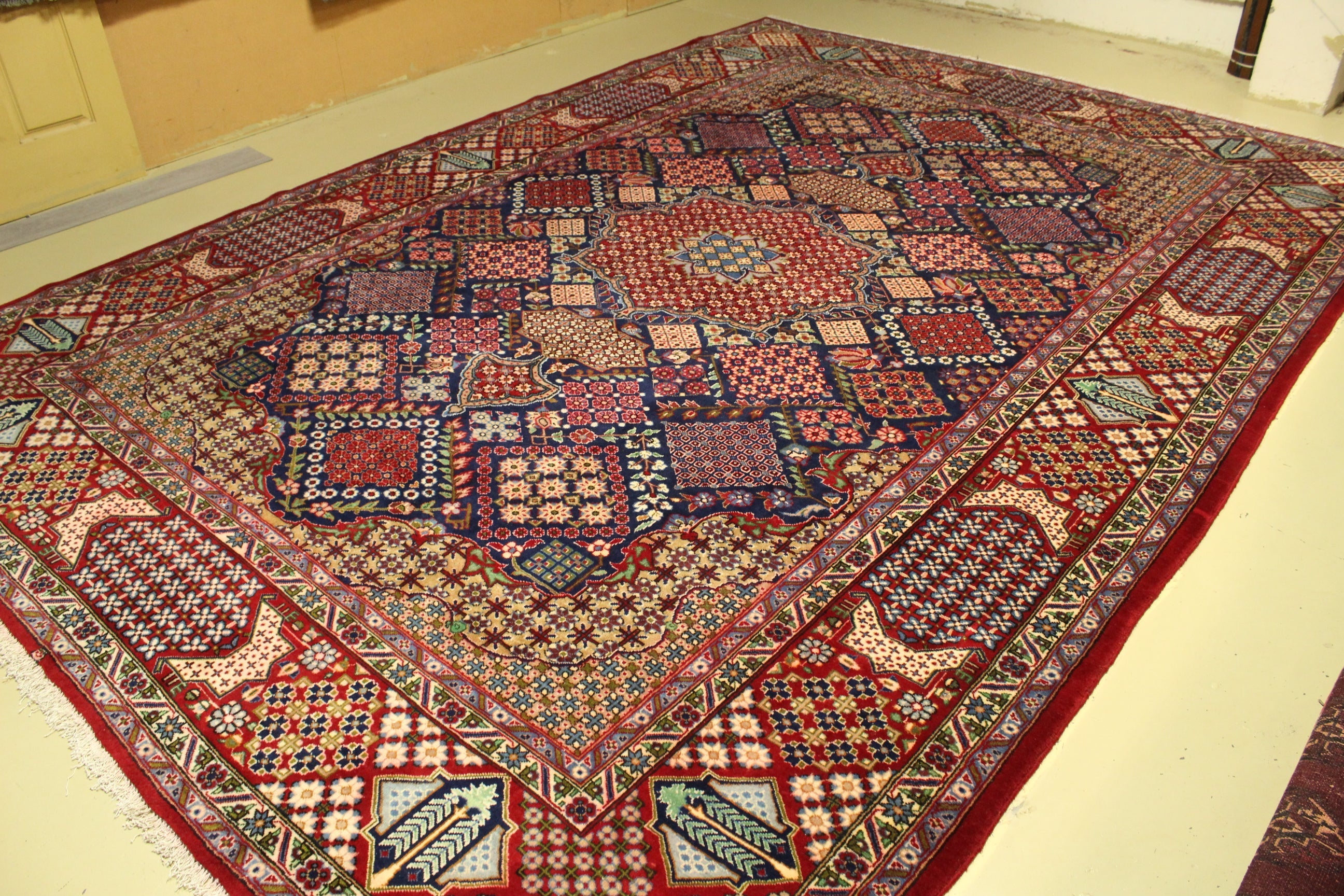 Najafabad Rug - 425 cm x 303 cm