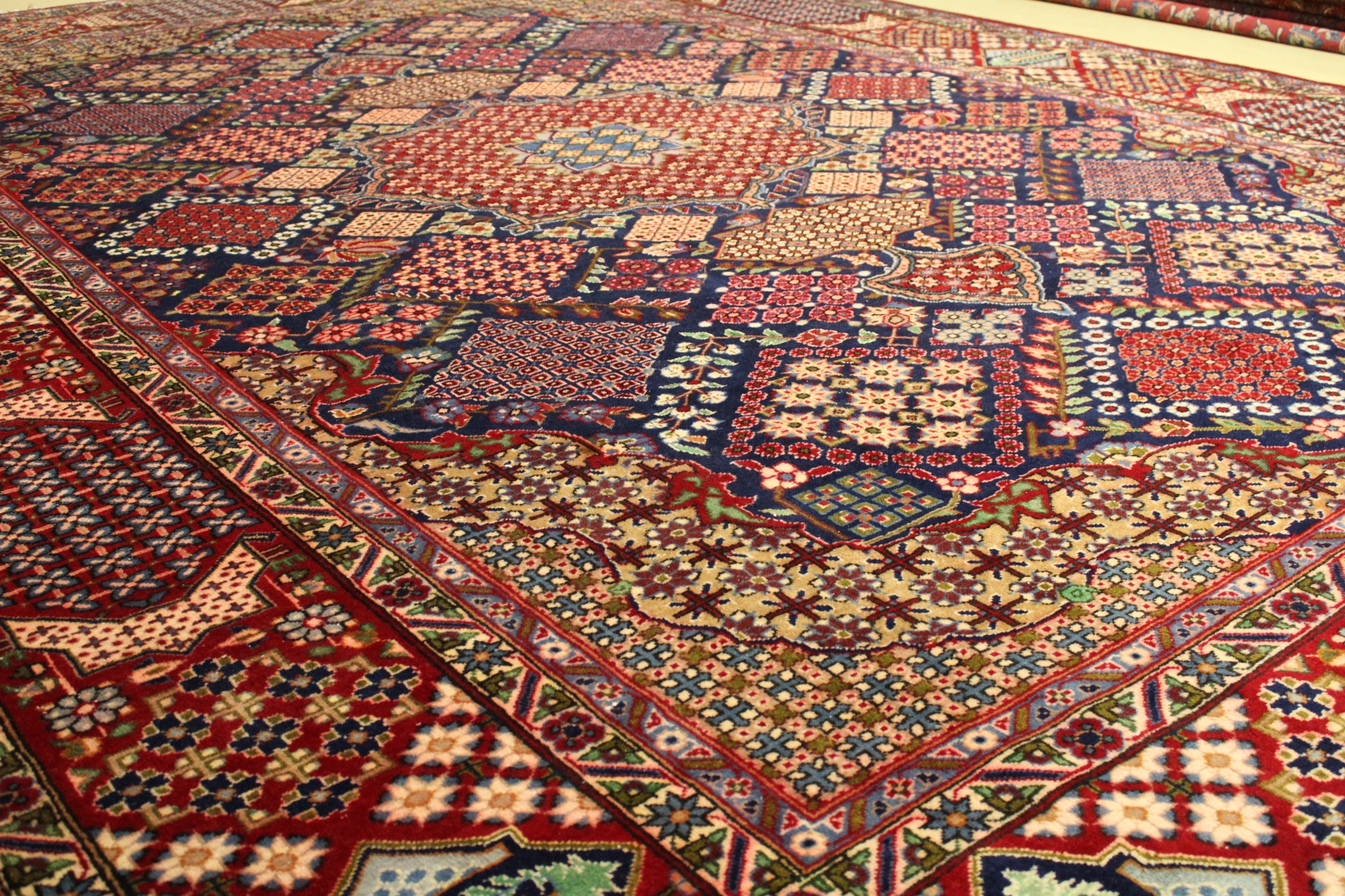 Najafabad Rug - 425 cm x 303 cm