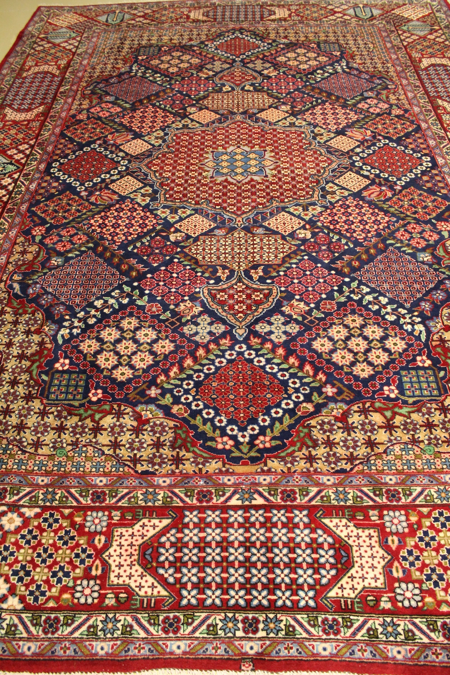 Najafabad Rug - 425 cm x 303 cm