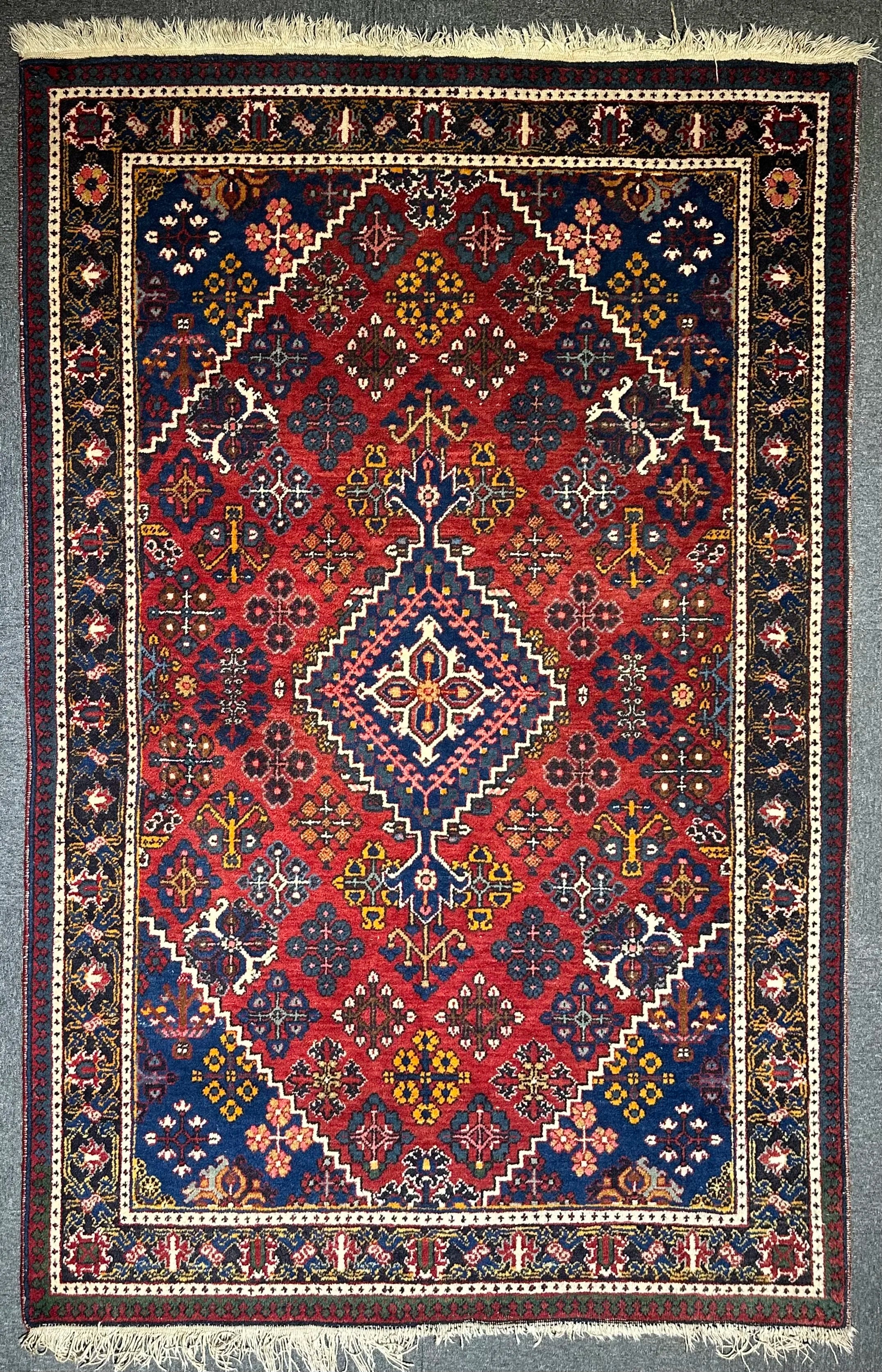 Persian Mahameh semi antique 207x138cm