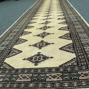 Jaldar Rug  - 395 cm x 96 cm
