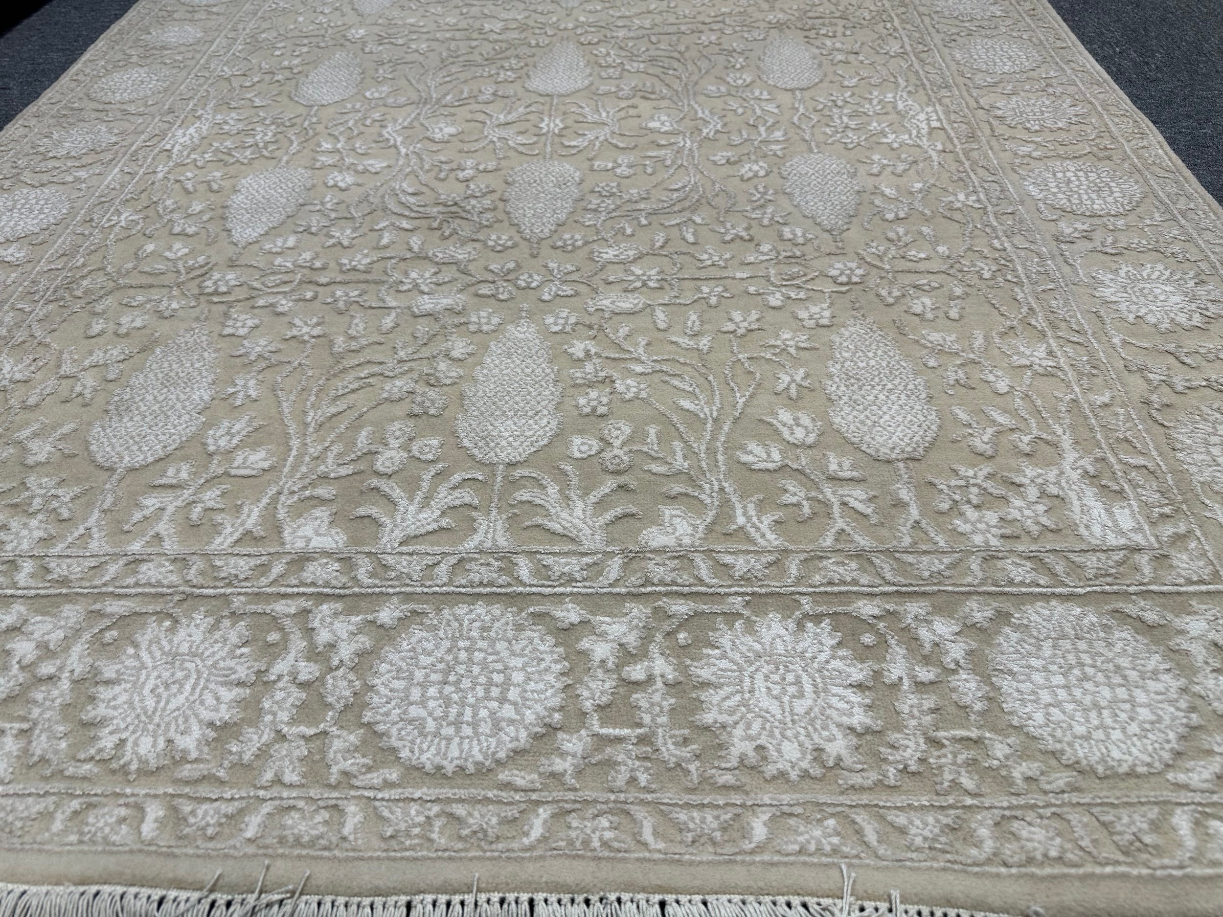 Hand Knotted Silk And wool Indian Rug