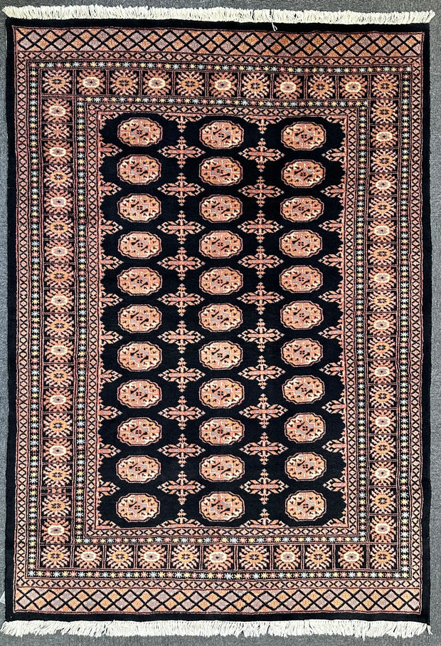Bohkara hand knotted Pakistan 196x139cm