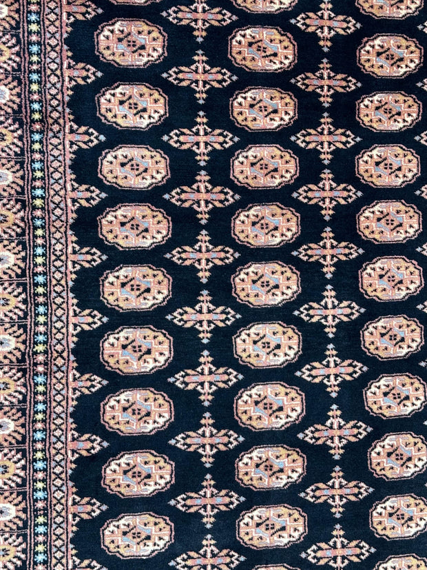 Bohkara hand knotted Pakistan 196x139cm