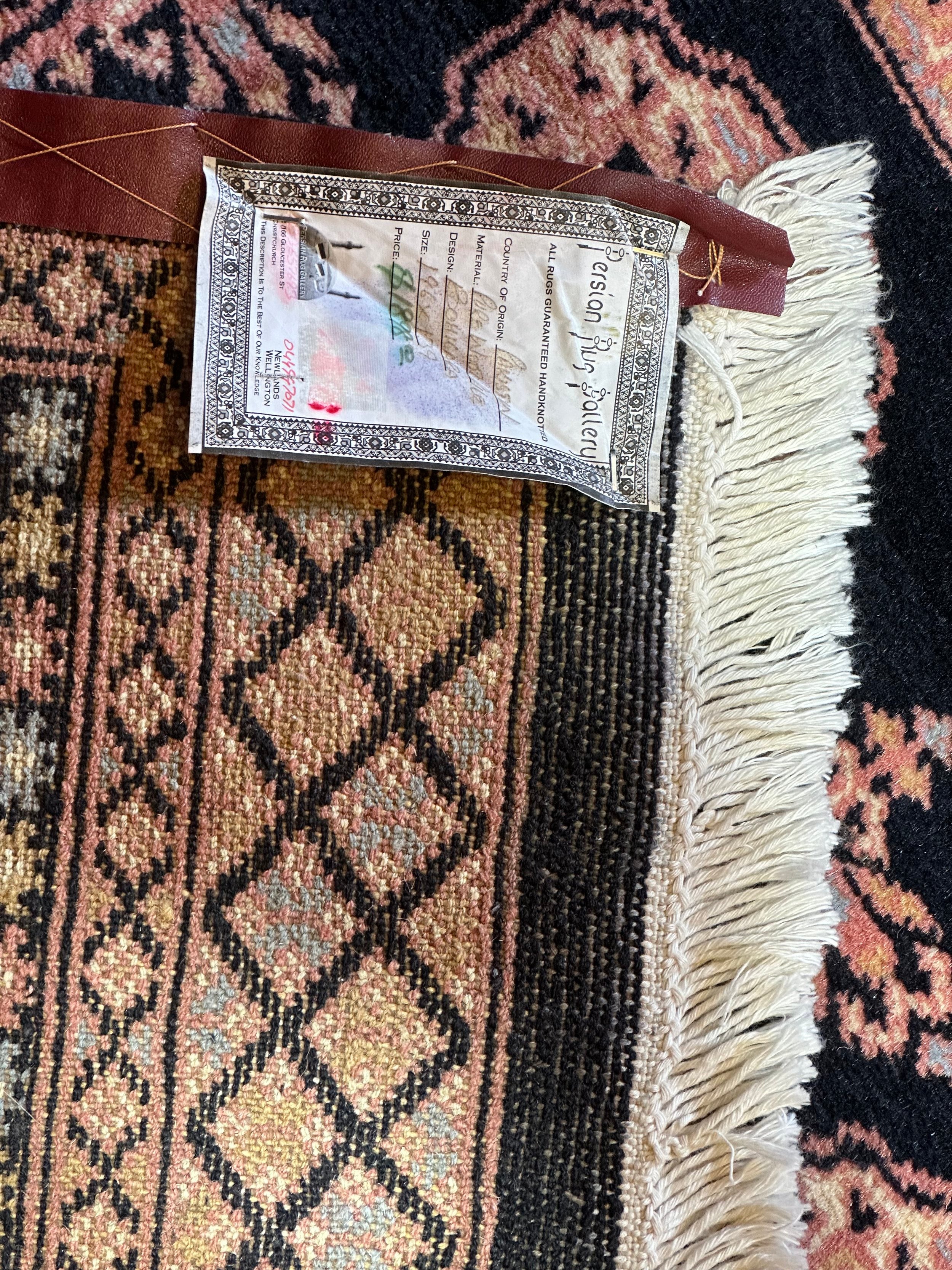 Bohkara hand knotted Pakistan 196x139cm
