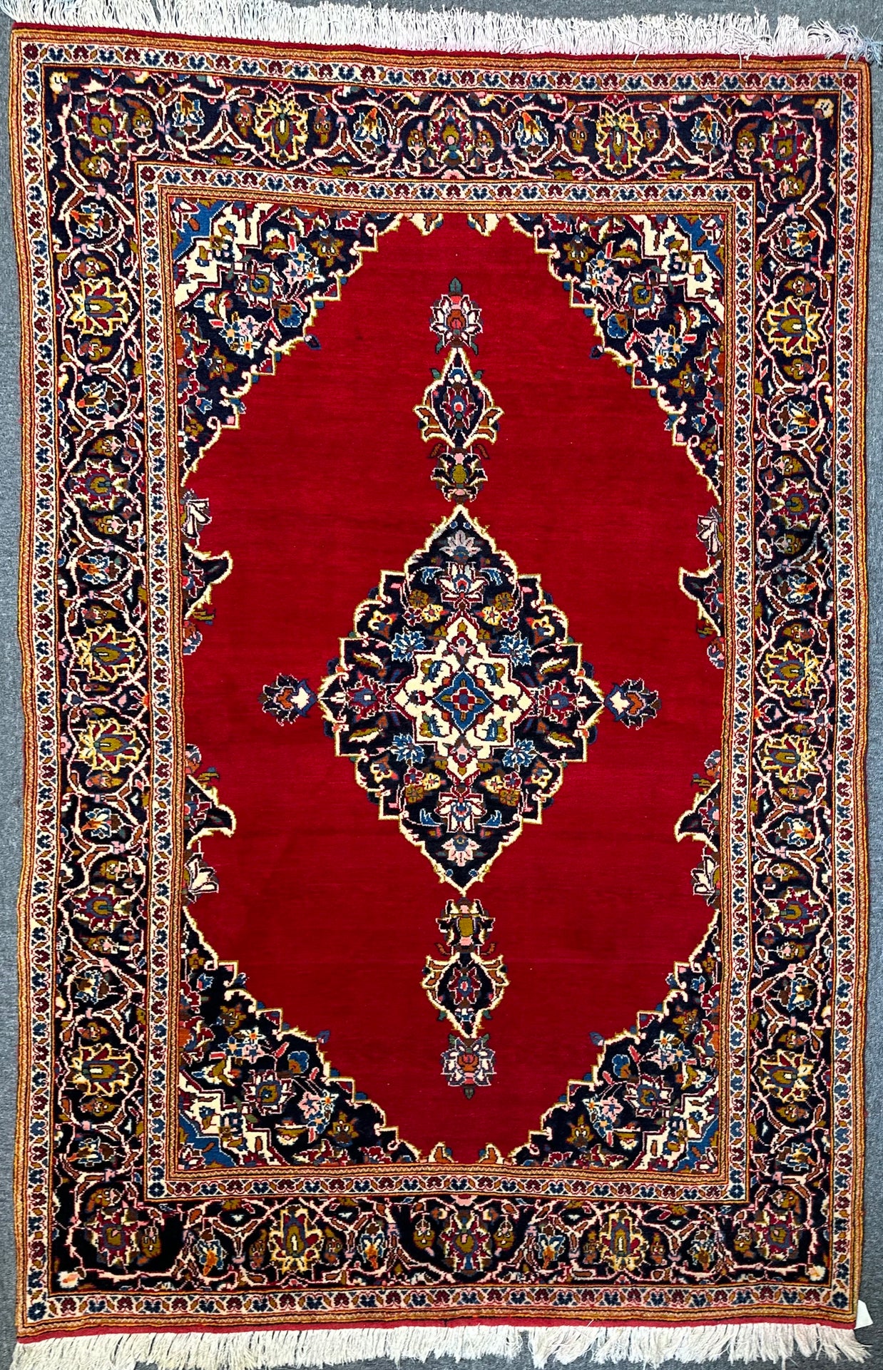 Persian Kashan rug 217x140cm